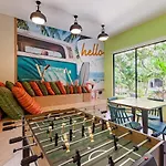 New! Lafrida Condo Style 10 Min To Caribbean!