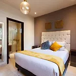 New! Lafrida Condo Style 10 Min To Caribbean!